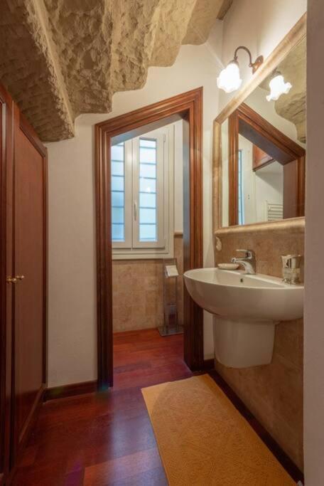Elegant Ramaglianti Flat -Santo Spirito District Apartment Florenţa Exterior foto